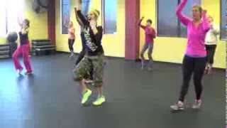 Zumba® Fitness - Applause (Lady Gaga) - Warm Up - Emily S Zumba