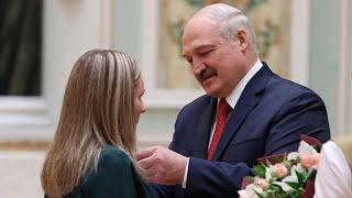 Лукашенко – женщинам: Частенько превосходите нас, мужиков! / Вручение госнаград и генеральских погон