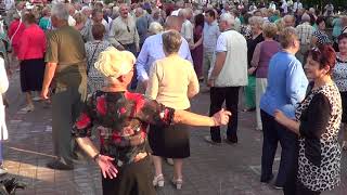 Милый мой, твоя улыбка...   помогает танцевать! Music! Dance!