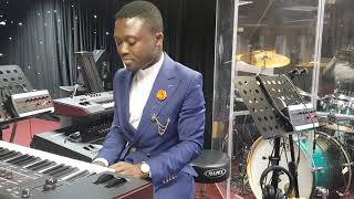 Ghanaian Way Of Playing Praises