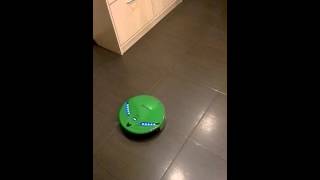 Робот пылесос Testler 655