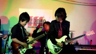 BCV&KOHEI_Bumble Bee Twist