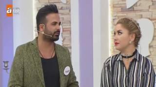 Urfalı Mehmet Baharı Canlı Yayında Kucakladı Kaçırdı!