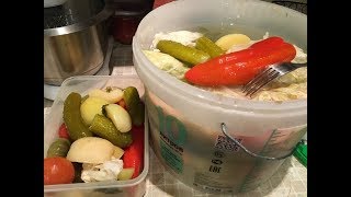 ВЛОГ. ПРИВЕТ ОТ БУСИНКИ. ВКУСНЯШКИ СОЛЕНЬЯ. УБРАЛА НОВОГОДНИЕ УКРАШЕНИЕ.