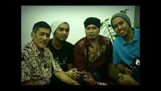 DENI ADEN, JOSHUA,IHSAN IDOL,DLL DI PENGUNGSIAN MERAPI 2010