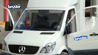 Mercedes-Benz Sprinter Pferdetransporter -- 02533  -- BRUDER Spielwaren