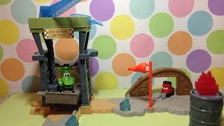 Air Attack Training Playset Fire & Rescue Patch Moving Elevator Игрушки для Мальчиков Машинки