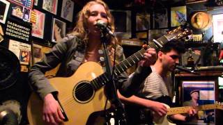 Lilou 'Der perfekte Moment' [HD] live im Jazzlokal Mampf in Frankfurt 16. März 2013