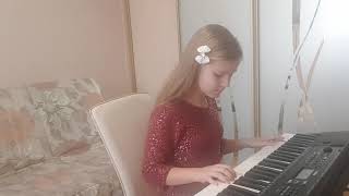 Jingle Bells на синтезаторі! Виконує Комарова Єлизавета!