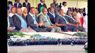 Atterrissage Forcé de Nos Papa en Angola, Accueil a la Foire internationale de Luanda(FILDA)