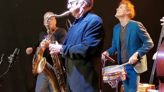 25 17 30 Dulfers Delight herdenking Jules Deelder in De Doelen Rdam 2019 ST TV R Dam di 31 12 19 P30