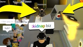 USING ADMIN COMMANDS IN RAP BATTLES! (Roblox)