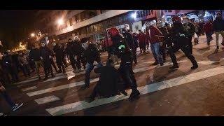 Von Rakete getroffen: Polizist stirbt bei Krawallen russischer Hooligans