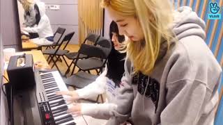 Twice Momo Shocking!!! Pabo Momo除了吃饭跳舞竟然还会钢琴!!??