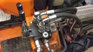Kubota B1402M как подключён гидрорапределитель