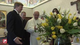El Papa Francisco recibe a los reyes de Holanda en el Vaticano