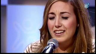 María Carrasco (Tu nombre me sabe a hierba).