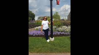 Mi mami en el Centre de la Nature, Laval, Québec.
