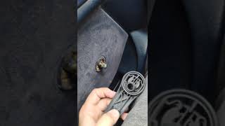 Как снять ручку стеклоподъёмника Volkswagen Golf Vento Passat