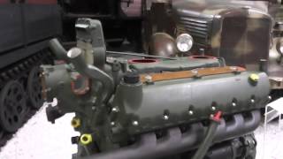 700 PS Panzermotor Maybach HL 230