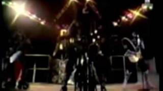 Tropikal Forever - Aguas Wey - I was Made For loving You Baby -Kiss