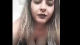 Takipçi Kazanmak İçin Soyunuyor
