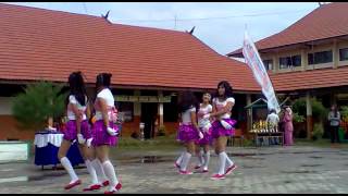 The girl dance in front of us SMKN 2 SAMPIT Hut ke-13 by agus SMK2