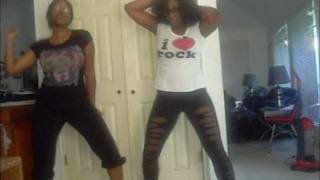 Roxxy Haze & Sapphire Foxx Dance....