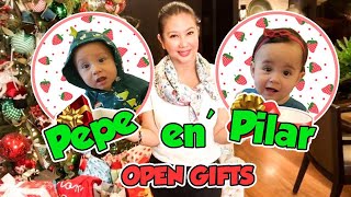 Pepe en Pilar Open Gifts
