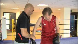 Alan Hughes faces off against Katie Taylor - Challenge Alan | Ireland AM