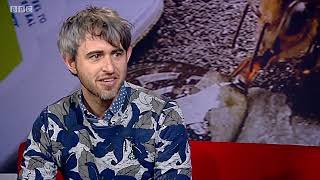 Bee Saviour Behaviour on Look East