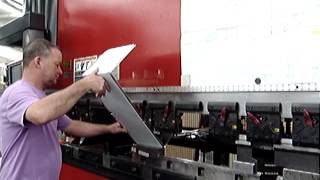Making a Box on a Amada HDS 1303nt Press Brake
