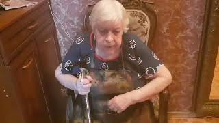 Моей бабушке исполнилось 88 лет!!!!  В день рождения читает стих "Ты пишешь письмо мне".