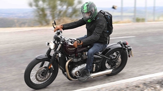 Review: Triumph Bonneville Bobber 2017