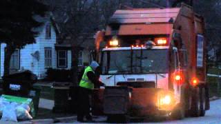 MDC Environmental Services Autocar WXLL KANN Minibucket FEL 30255