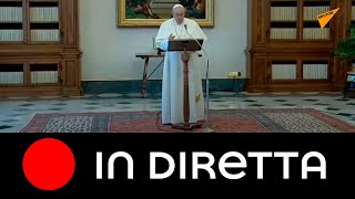 Regina Coeli, Papa Francesco dalla Biblioteca del Vaticano