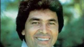 Engelbert Humperdinck - Por el Amor de una Mujer-Esp.- (Audiofoto)