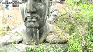 Dân mạng ứa nước mắt phát hiện bức đầu tượng Trần Hưng Đạo và Nguyễn Trung Trực bị vứt bỏ