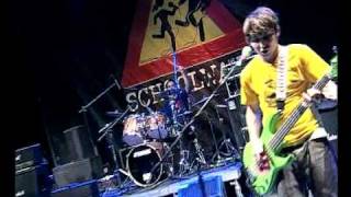 Deep Kick ("Your momma") LIVE @ SCHOOLWAVE 2010