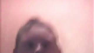 Удивился от больших губ