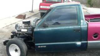 V8 Stroker S-10 383 backing out of garage