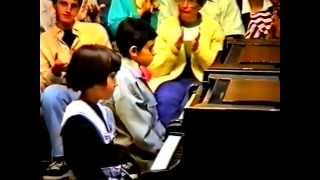 www.dolce-yam.net    Piano performance.