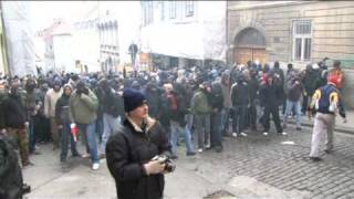 Rat na Gornjem gradu - prosvjednici policija 26.02.