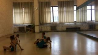Урок современного танца