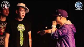Beatboxing dharni vs krNfx Semi final Emperor of Mic 2011