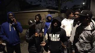 SOUTH SIDE CHICAGO GANG INTERVIEW WITH MCCOOL, NICKOO, MOUSEE MULA, AND TAY MULA