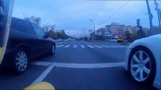 мотоцикл против Nissan GT-R