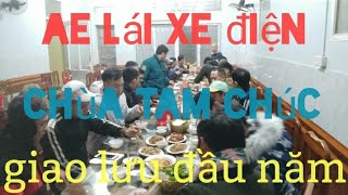 AE lái xe điện chùa tam chúc giao lưu đầu năm mới