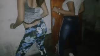 Bailando dura jaja creo q somos re duras bailando?