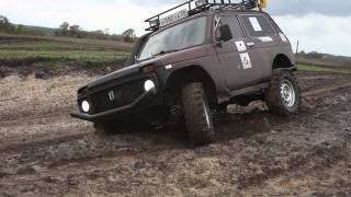 Покатушки на ГАЗ-69 и Ниве. (GAZ 69 vs Niva mudding) HD